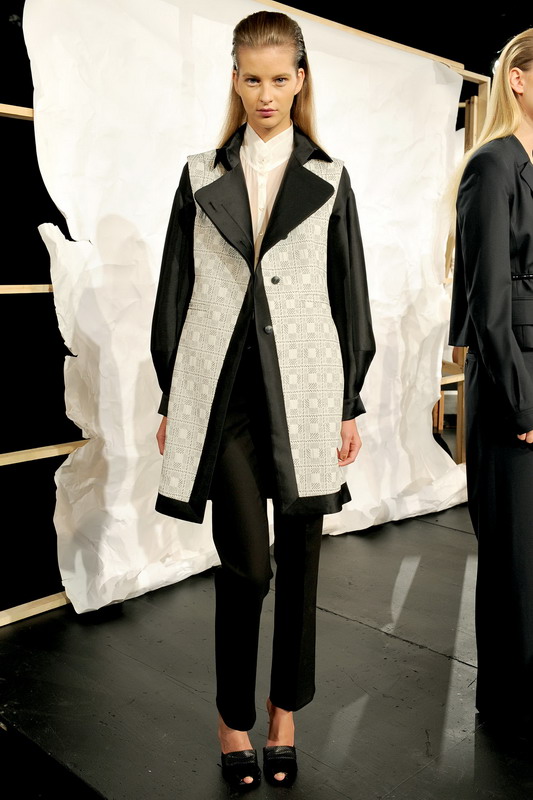 Bill Blass 11ĸDƬ