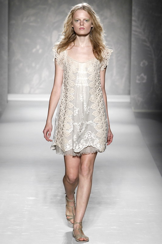 Alberta Ferretti 11ĸͼƬ